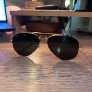 Ray-Ban Gold Aviator Sunglasses